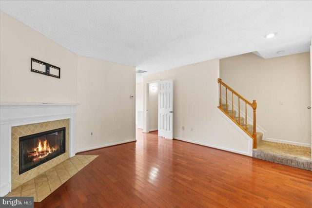 6511 OLD CARRIAGE LN, Alexandria, VA 22315