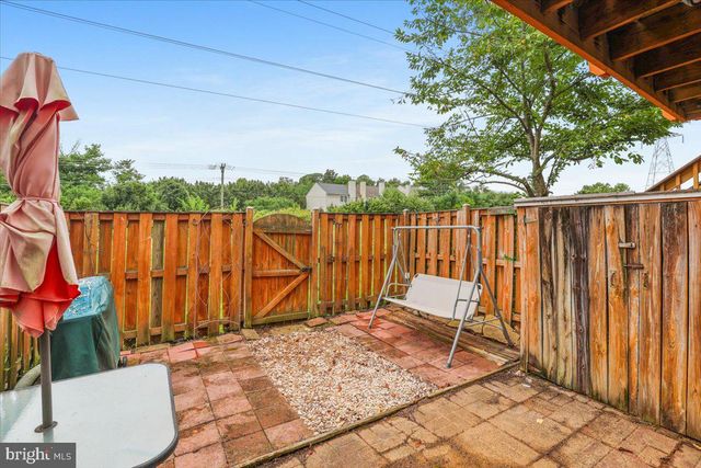 6511 OLD CARRIAGE LN, Alexandria, VA 22315