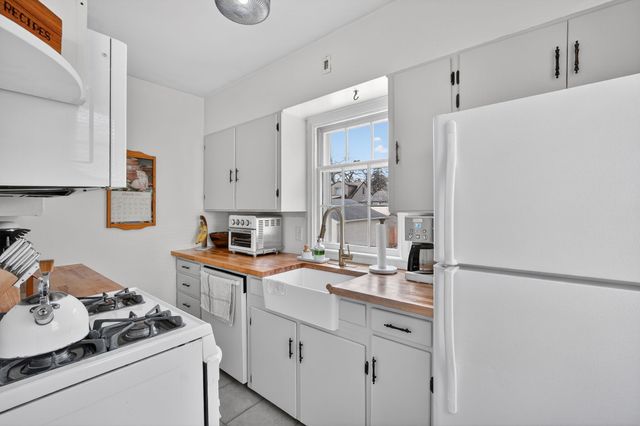 2824 35th Street, Des Moines, IA 50310