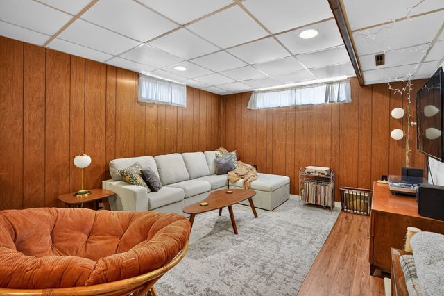 2824 35th Street, Des Moines, IA 50310