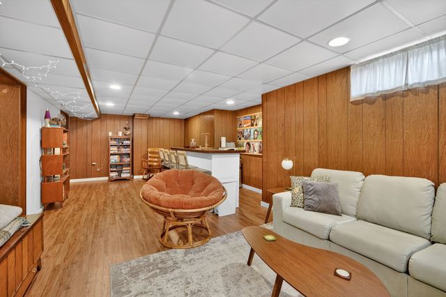 2824 35th Street, Des Moines, IA 50310