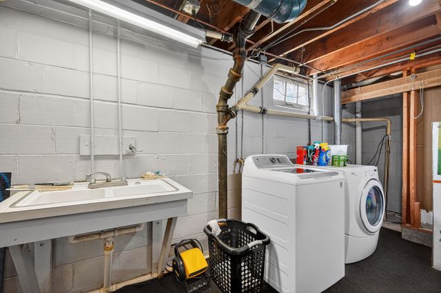 2824 35th Street, Des Moines, IA 50310