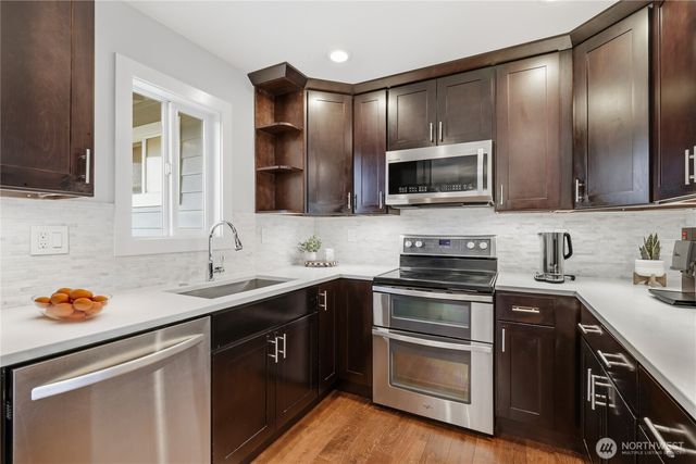 11106 SE 225th Court, Kent, WA 98031
