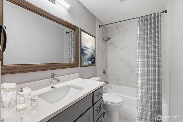 11106 SE 225th Court, Kent, WA 98031