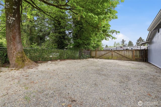 11106 SE 225th Court, Kent, WA 98031