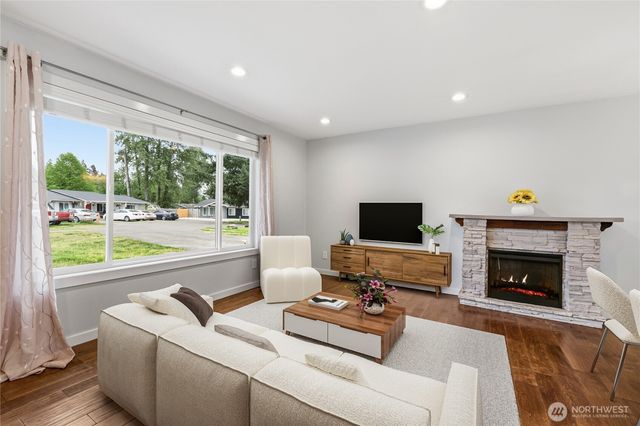 11106 SE 225th Court, Kent, WA 98031