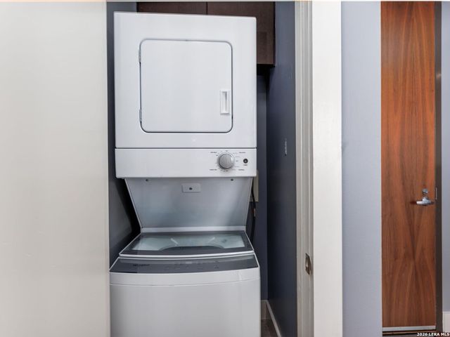 610 E Market St Unit 2904, San Antonio, TX 78205