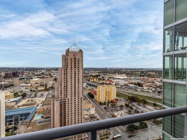 610 E Market St Unit 2904, San Antonio, TX 78205
