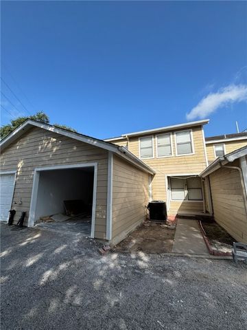 4401 River Valley Dr 503, Corpus Christi, TX 78410