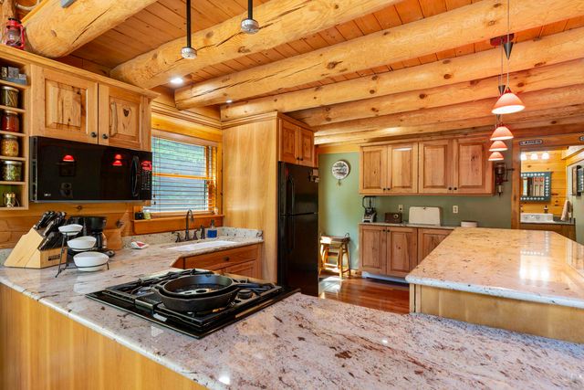 25 Goodhue Hill Road, Enfield, NH 03784
