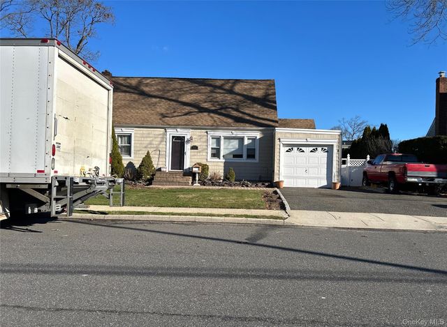 95 Clark Avenue, Massapequa, NY 11758