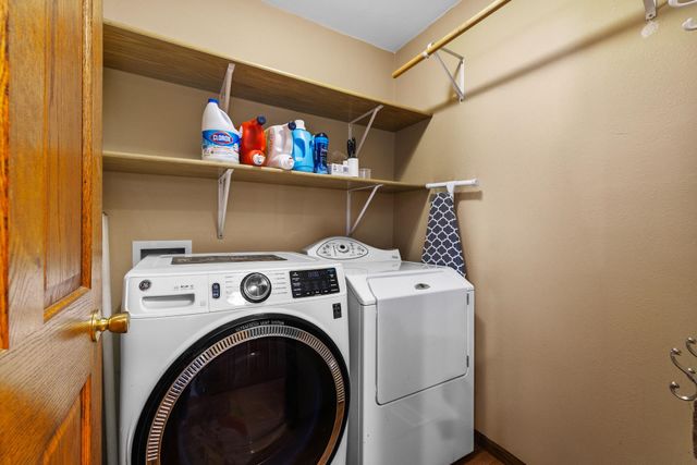 1001 70TH ST SE, Minot, ND 58701