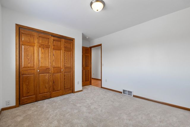 1001 70TH ST SE, Minot, ND 58701