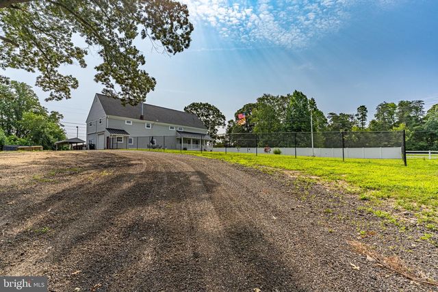 920 WOODS ROAD, Saint Leonard, MD 20685