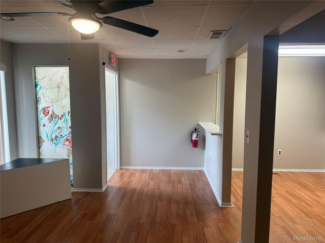 18769 Farmington Road, Livonia, MI 48152