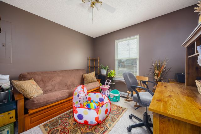 803 Farmingdale Dr, La Vergne, TN 37086