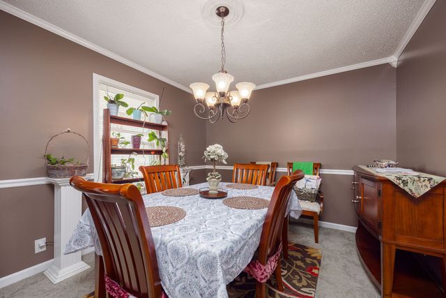 803 Farmingdale Dr, La Vergne, TN 37086