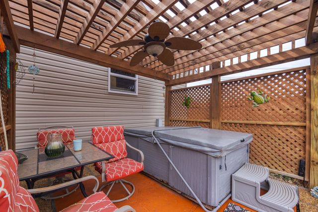 803 Farmingdale Dr, La Vergne, TN 37086