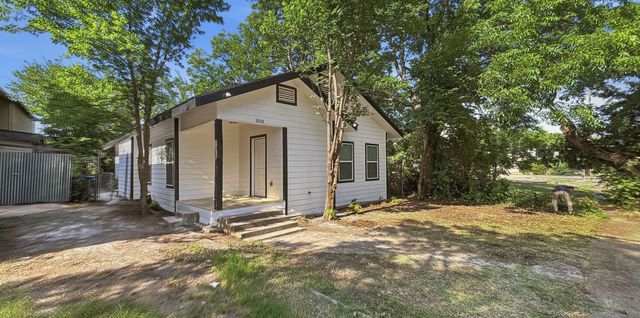 3208 Avenue J, Fort Worth, TX 76105