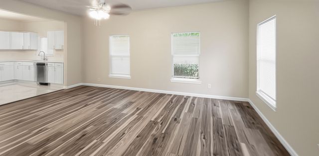 3208 Avenue J, Fort Worth, TX 76105
