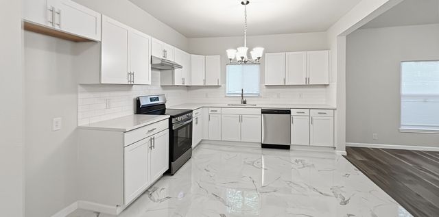 3208 Avenue J, Fort Worth, TX 76105