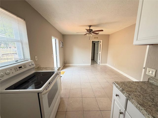 6012 SW 38th St 4, Miramar, FL 33023