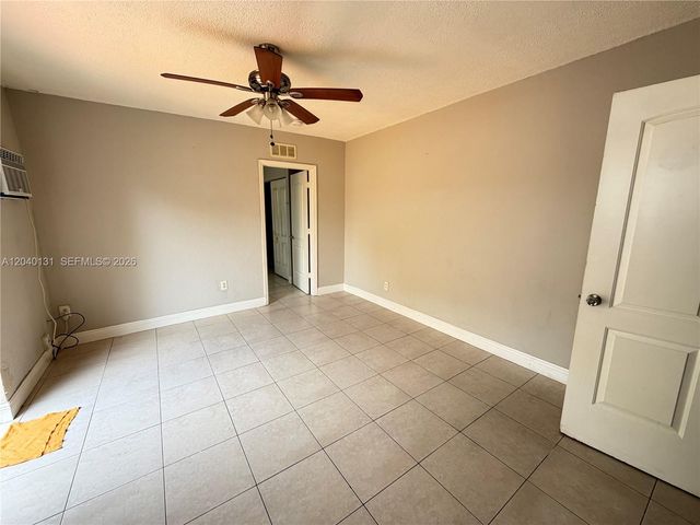 6012 SW 38th St 4, Miramar, FL 33023