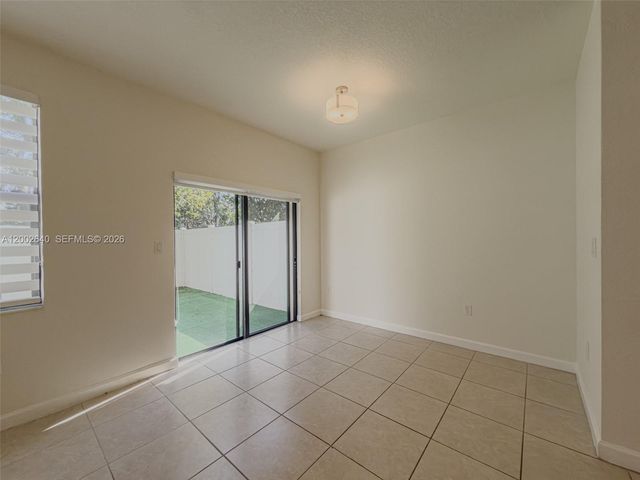 10629 W 32nd Ln, Hialeah, FL 33018
