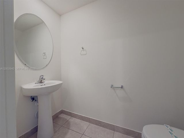 10629 W 32nd Ln, Hialeah, FL 33018