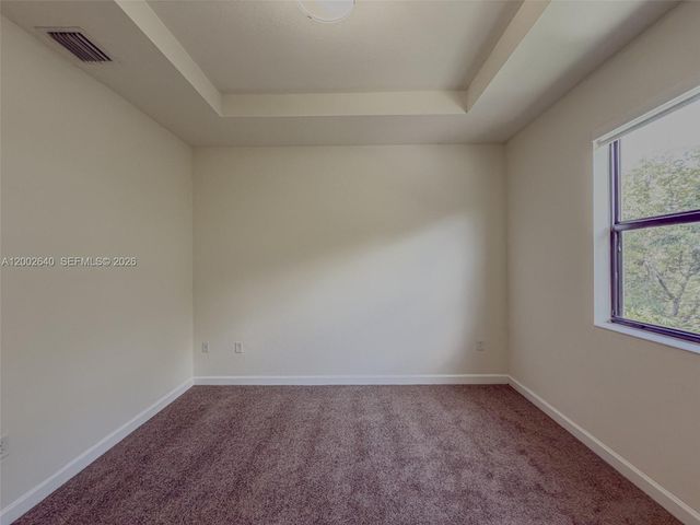 10629 W 32nd Ln, Hialeah, FL 33018