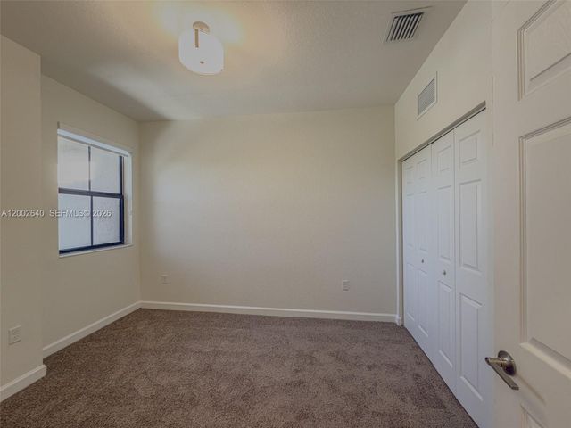 10629 W 32nd Ln, Hialeah, FL 33018