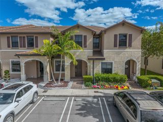 10629 W 32nd Ln, Hialeah, FL 33018