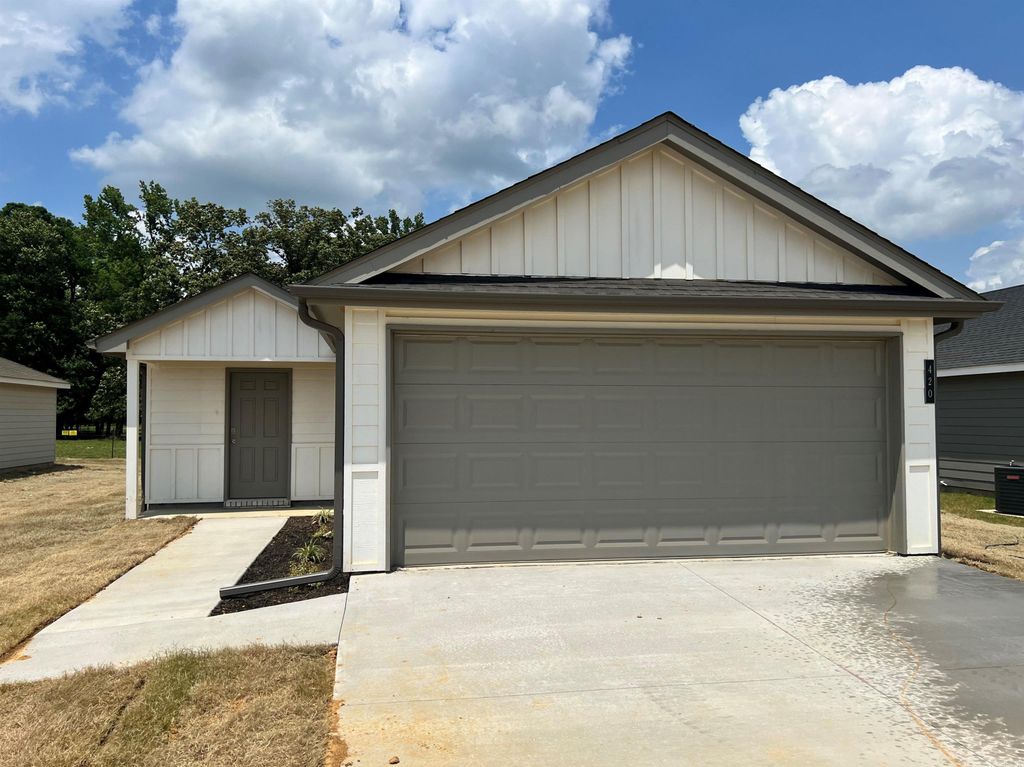 420 Moonlight Graham Boulevard, Ward, AR 72176