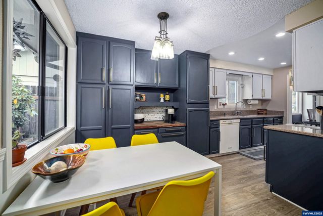 1878 Joseph St S, Salem, OR 97302