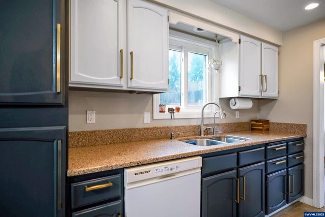 1878 Joseph St S, Salem, OR 97302