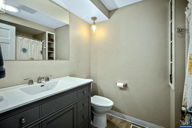 1878 Joseph St S, Salem, OR 97302