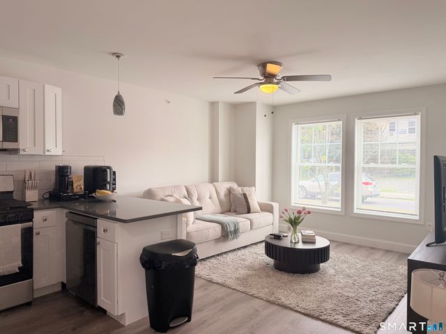 1085-4 Whalley Avenue 4, New Haven, CT 06515