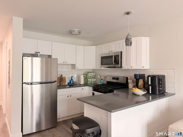 1085-4 Whalley Avenue 4, New Haven, CT 06515