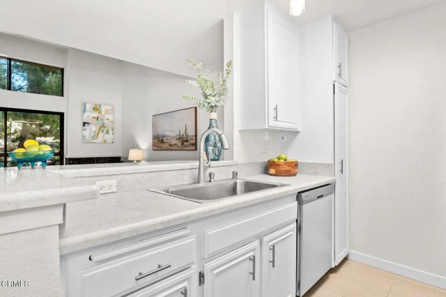 898 Temple Terrace 322, Los Angeles, CA 90042