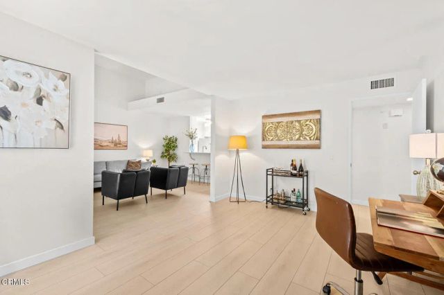 898 Temple Terrace 322, Los Angeles, CA 90042