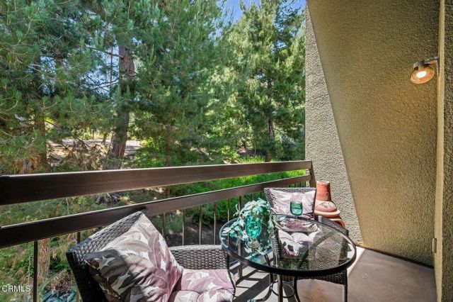898 Temple Terrace 322, Los Angeles, CA 90042