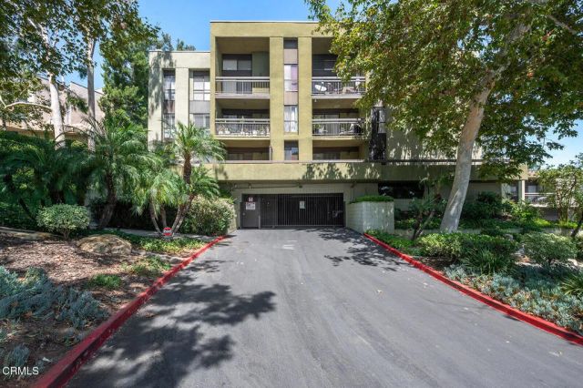 898 Temple Terrace 322, Los Angeles, CA 90042