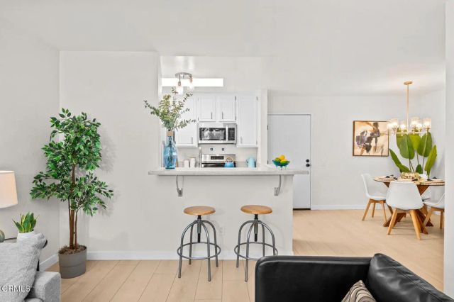 898 Temple Terrace 322, Los Angeles, CA 90042