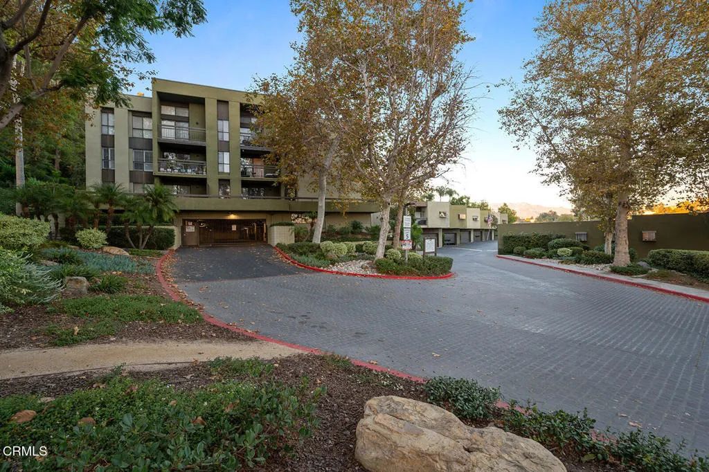 898 Temple Terrace 322, Los Angeles, CA 90042