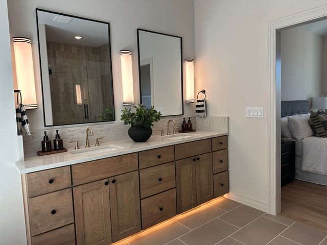 4305 N Sunny Ln, Wichita, KS 67205