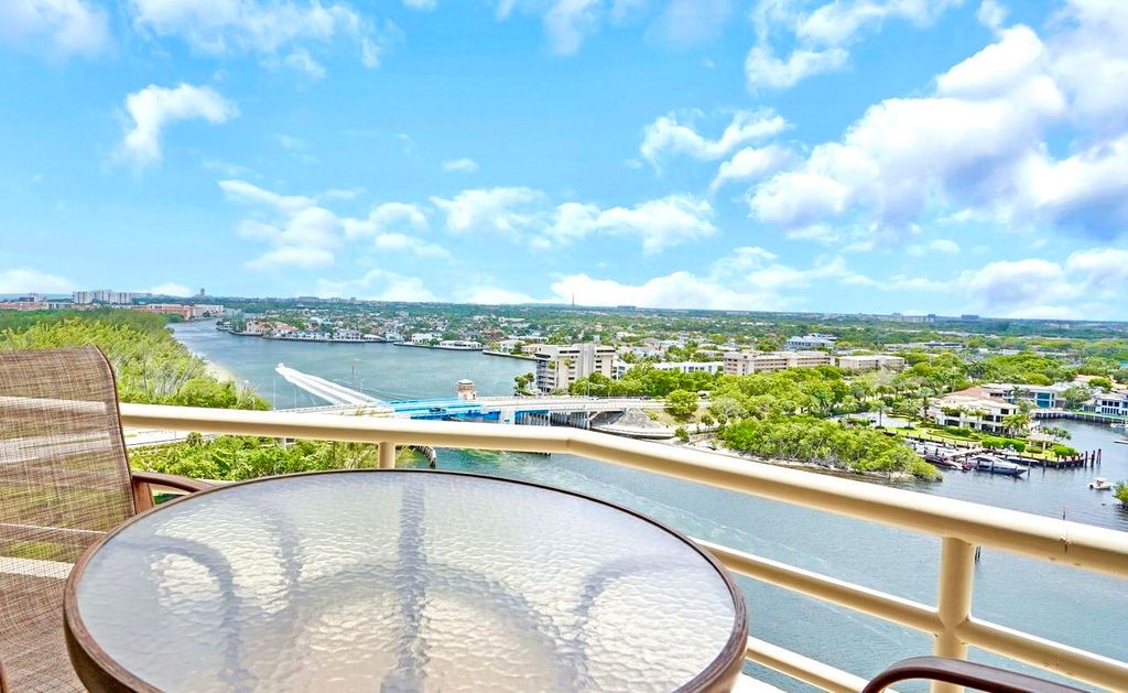 Image 12 of property listing at 4101 N Ocean Boulevard 1604, Boca Raton, FL 33431