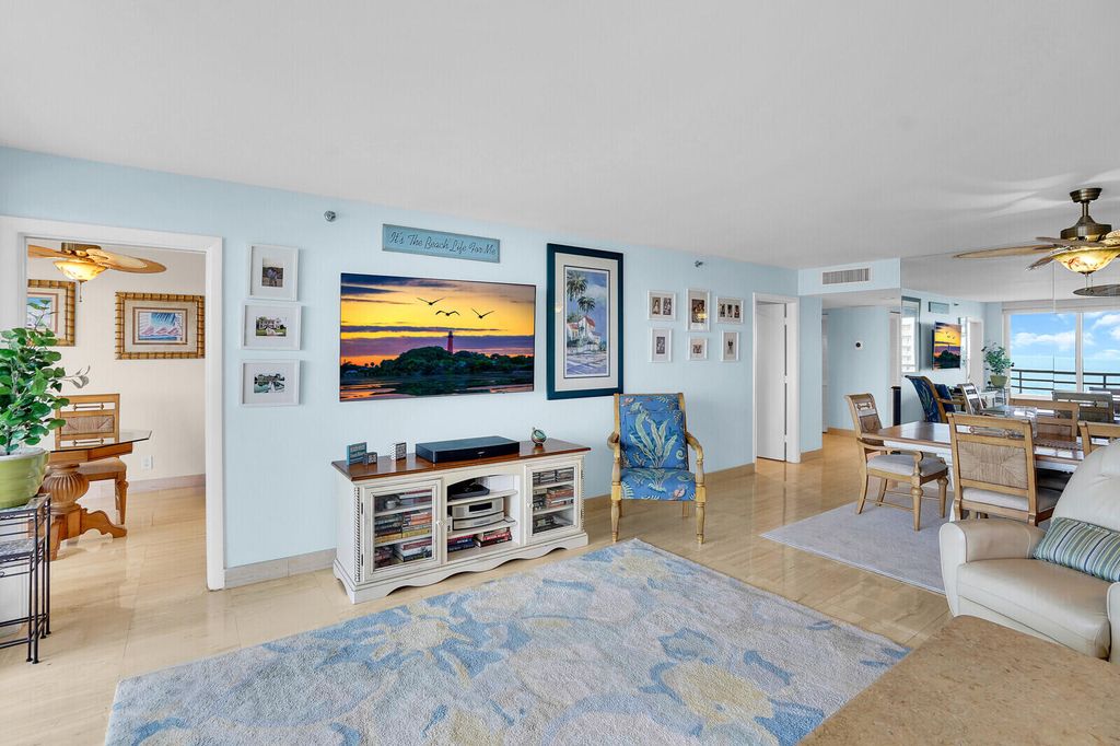 Image 21 of property listing at 4101 N Ocean Boulevard 1604, Boca Raton, FL 33431