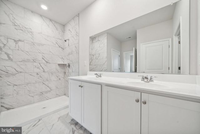 171 LIBERTY LN, Keswick, VA 22947