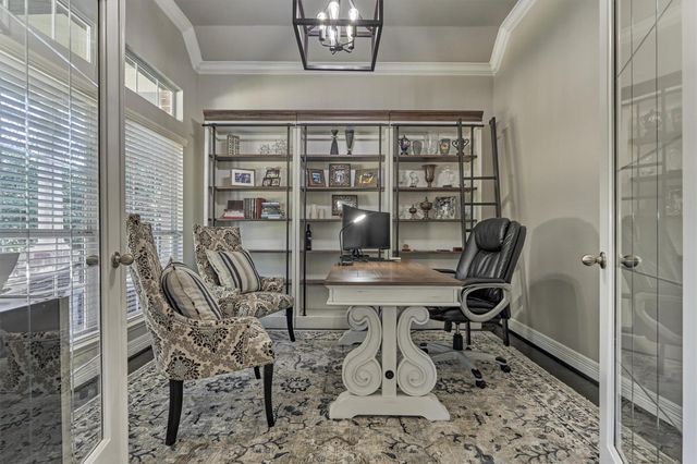 27 French Oaks, The Woodlands, TX 77382