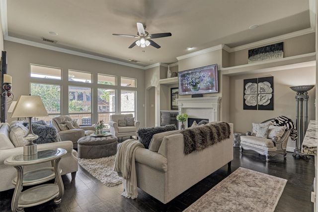 27 French Oaks, The Woodlands, TX 77382